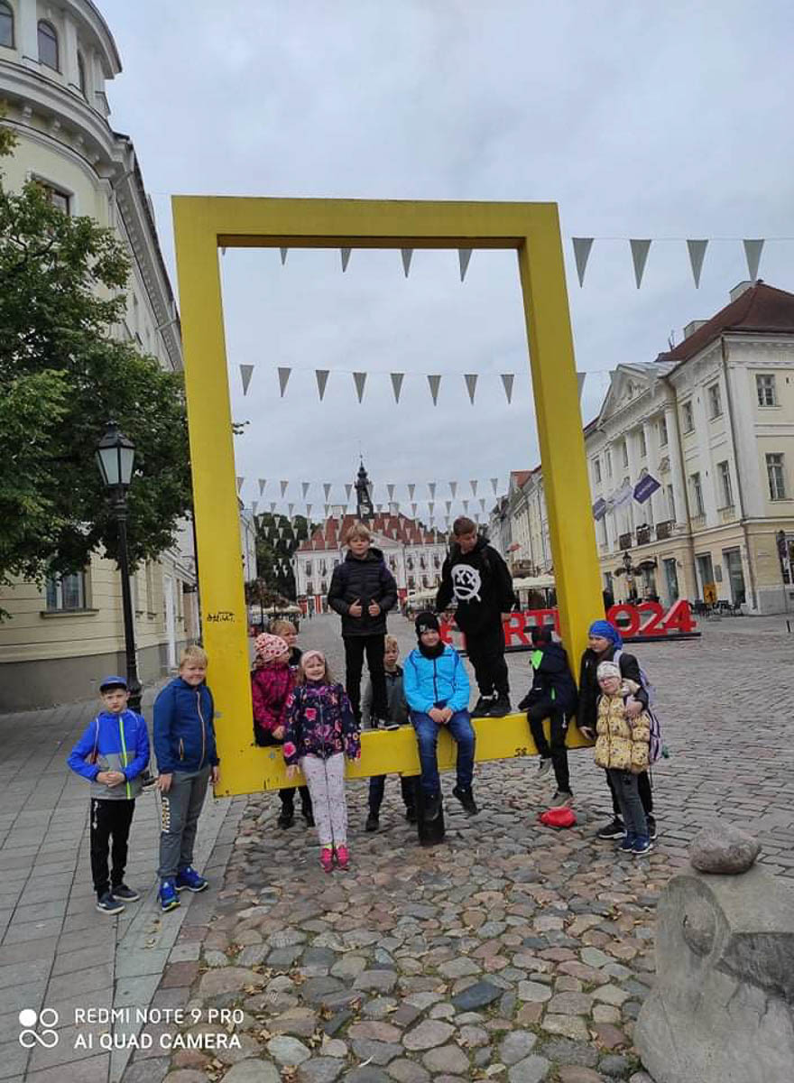 3. ja 4. klass osalesid Tartu kunstimuuseumis projekti Kunst loob lähedust tegevustes. 